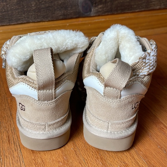 Ugg Women’s Lowmel Sneaker Size 9 New! - Picture 3 of 9